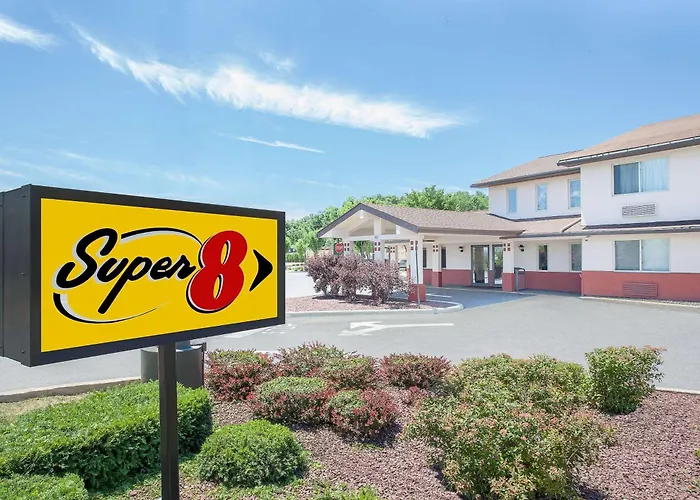 Super 8 By Wyndham Middletown